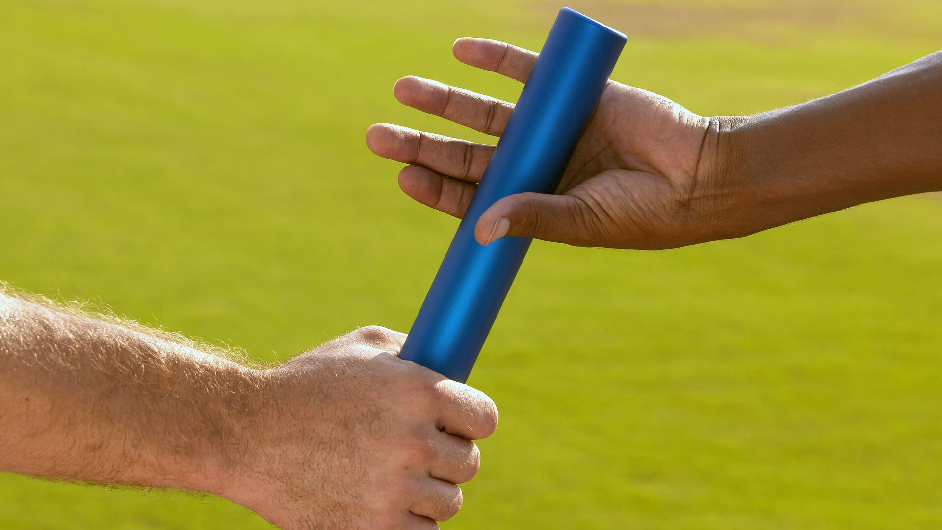 开云·体育官网-山林深度穿越赛，感受原生态的运动魅力，穿越山林生活